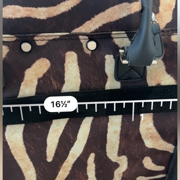 Brown and Cream Rolling Travel Bag - Picture 15 of 16